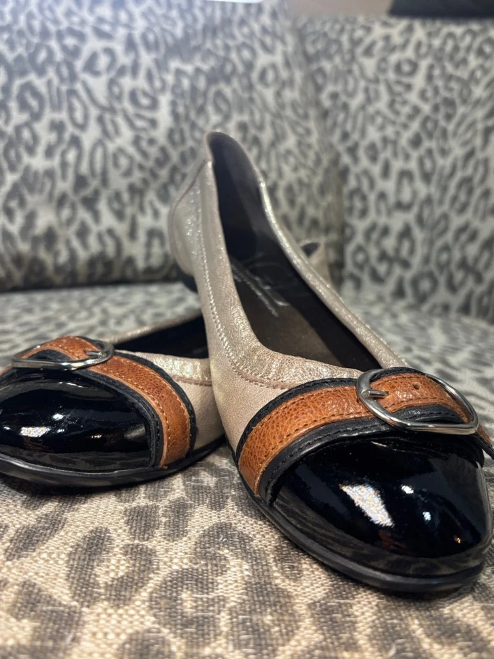 AGL gold metallic flats patent leather toe leather buckle  preppy casual shoe 37